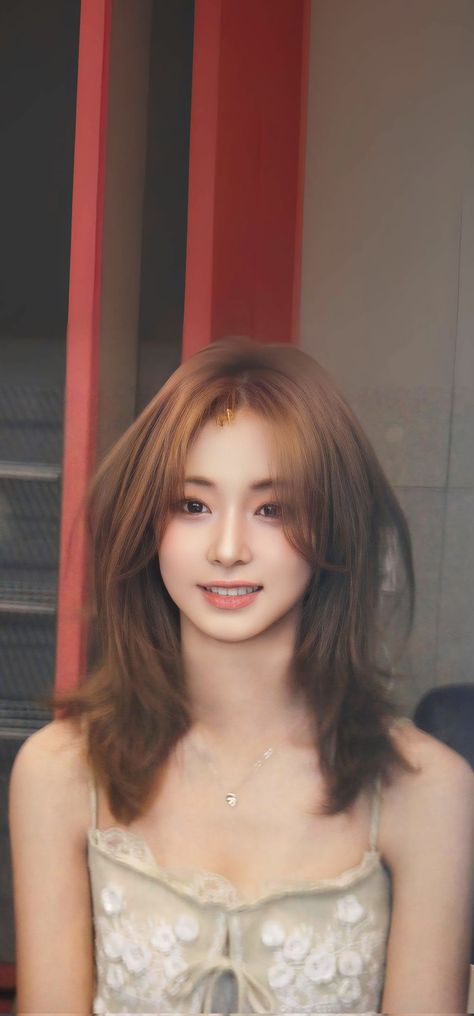 Tzuyu Short Hair, Chou Tzuyu Wallpaper, Tzuyu Background, Tzuyu Desktop Wallpaper, Tzuyu Side Profile, Tzuyu Portrait, Chou Tzuyu Photoshoot, Tzuyu Wallpaper, Kpop Concert Outfit