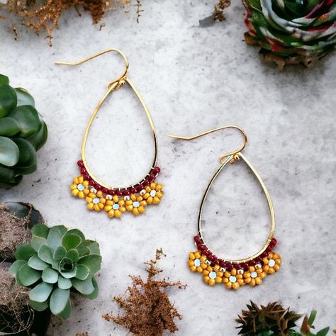 RosieSueDesignsShop - Etsy Canada Beaded Earrings Brick Stitch, Woven Jewelry, Earring Inspo, Stitch Earrings, Earrings Patterns, Beaded Earrings Diy, Beaded Beads, Brick Stitch Earrings, Earrings Diy