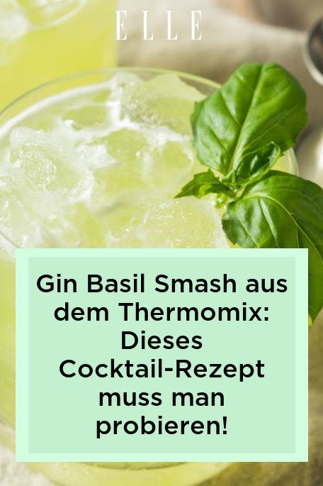 Diesen Sommer-Drink machen wir direkt nach: Gin Basil Smash aus dem Thermomix ist das eine Rezept, um das man jetzt nicht mehr herumkommt. Gin Basil Smash, Basil Smash, Gin Cocktail, Gin Cocktails, Gin, Basil, Soap Bottle, Hand Soap Bottle, Fruit