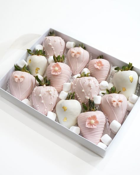 Blushing berries, dipped in decadence. Our pink and white chocolate-covered strawberries are a dreamy delight! 💕🍫 . . . #vancouver #vancouvereats #vancouvertreats #yvreats #vancouverfoodie #vancityfoodie #chocolatecoveredstrawberries #yvrstrawberries #yvrsweets #giftideas #vancouvergifts #dippedstrawberries #dippedfruit #chocoberries Strawberries Dipped In White Chocolate, Chocolate Covered Strawberries Anniversary, Strawberries Covered In Chocolate Ideas, Chocolate Covered Strawberries White, Cute Chocolate Covered Strawberries, Chocolate Covered Strawberries Ideas, Strawberry Dipped In Chocolate, Pink Chocolate Covered Strawberries, Yummy Chocolate Desserts