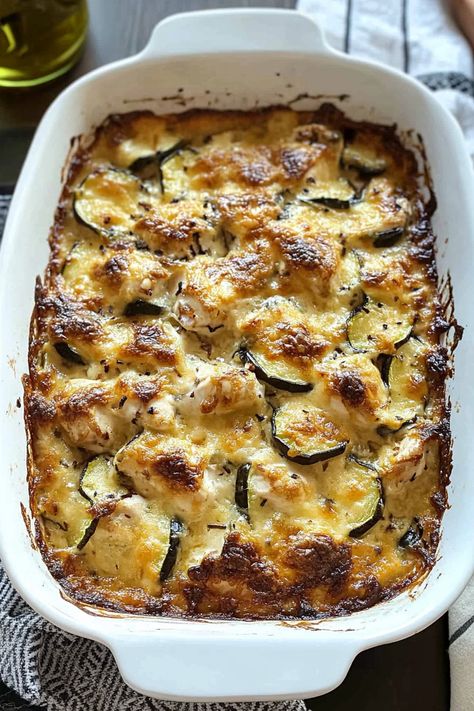 Low Carb Chicken Zucchini Bake Chicken Mushroom Zucchini, Mushroom Zucchini Recipe, Chicken Zucchini Recipes, Chicken Zucchini Bake, Low Carb Zucchini Recipes, Chicken Zucchini Casserole, Zucchini Bake, Zucchini Casserole Recipes, Chicken Fresh