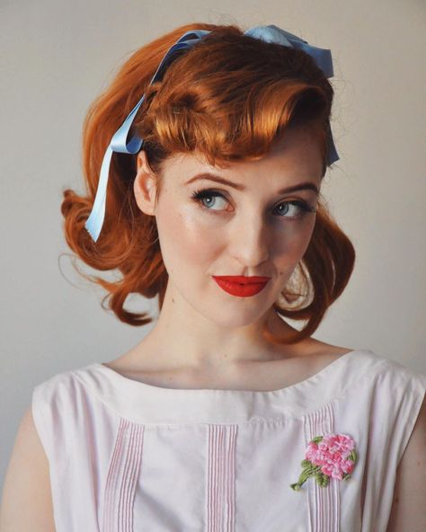 50s Fancy Hairstyles, Vintage Red Hair, 1950 Hair, 1960 Hairstyles, 1950s Woman, 1960s Hair, Redhead Makeup, 1950s Hairstyles