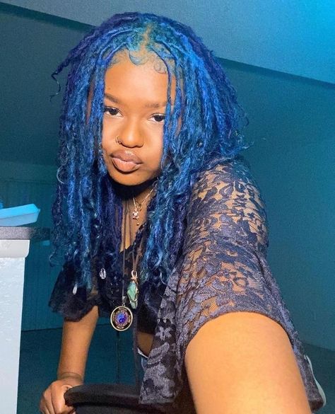 Blue Hair Tumblr, Blue Locs, Purple And Blue Hair, Hair Tumblr, Hair Locs, Short Locs Hairstyles, Dreadlock Style, Dyed Hair Inspiration, Pretty Hair Color