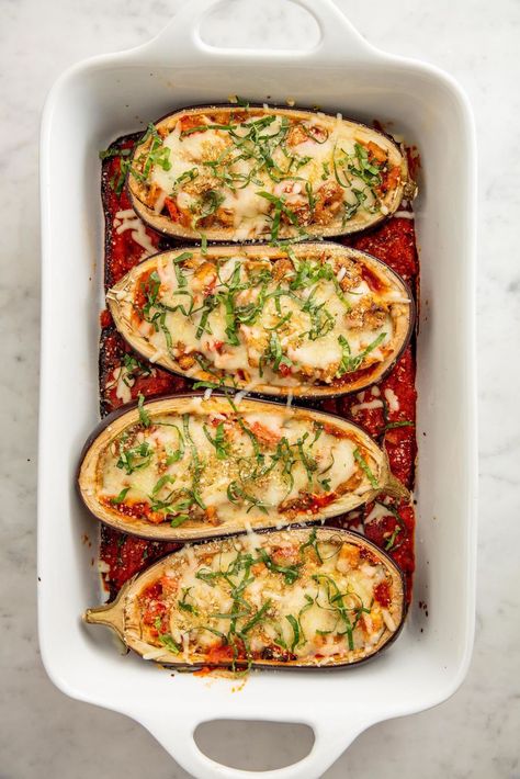 Stuffed Eggplant Parm Vertical Eggplant Parm Recipe, Eggplant Boats, Stuffed Eggplant, Eggplant Parm, Creamy Garlic Sauce, Eggplant Dishes, Eggplant Parmesan, Eggplant Recipes, Creamy Garlic