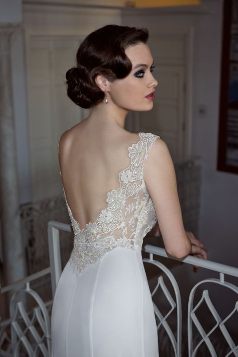 Her 2013, Haifa, Wedding Dress, Building, Hair