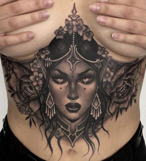 Woman And Flowers, Belly Button Tattoo, Lower Stomach Tattoos, Underboob Tattoo Designs, Stomach Tattoos Women, Medusa Tattoo Design, Tattoos Infinity, Belly Tattoos, Throat Tattoo