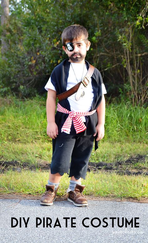 DIY Halloween Costumes for Boys - Ghost and Pirate Easy Ghost Costume, Diy Pirate Costume, Diy Pirate Costume For Kids, Pirate Decorations, Pirate Cakes, Homemade Pirate Costumes, Diy Costumes Kids Boys, Pirate Ideas, Pirate Costume Kids