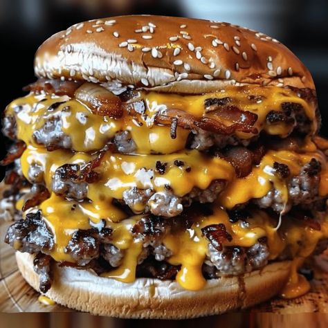 Smashed Burger Recipes, Crispy Burger Recipe, Stuffed Cheeseburger Recipes, Cheesy Burger Recipes, Wendys Burger Recipe, Bacon Cheeseburger Recipes, Cracked Burgers, Best Cheese Burger Recipe, Fun Burger Ideas