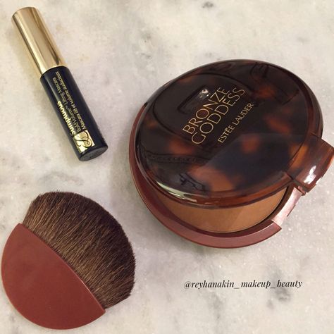 Estee Lauder Bronzer, Estee Lauder Bronze Goddess, Bronze Goddess, Powder Bronzer, Sleek Chic, Brooklyn Baby, Blair Waldorf, Estee Lauder, Beautiful Life