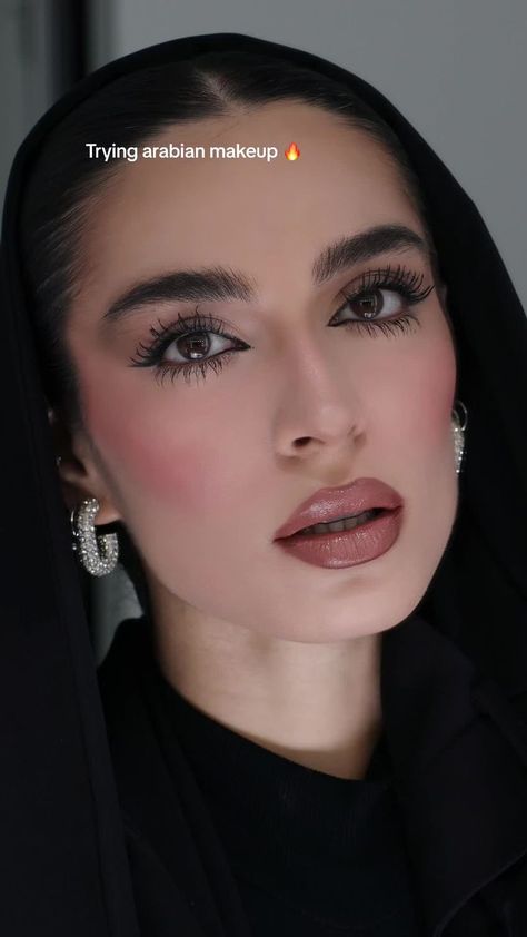 Post on September 27th | Minazibayi Arabic Eye Makeup, Arabic Makeup, Easy Makeup Tutorial, Glamorous Makeup, Elegant Makeup, Dark Makeup, Glamour Makeup, Makeup Looks Tutorial, Makeup Makeover