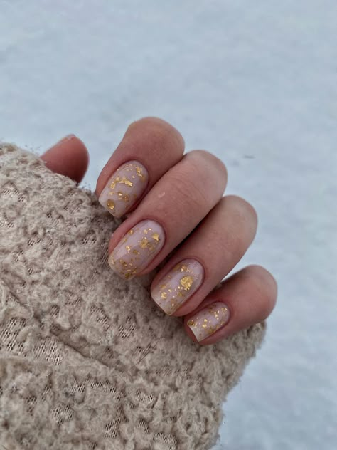 Glitter Beige Nails, New Year Short Nails Design, Short Nails January, Nails Leopard, Minimalist Glam, New Year Nail, New Years Nails, Color For Nails, Confetti Nails