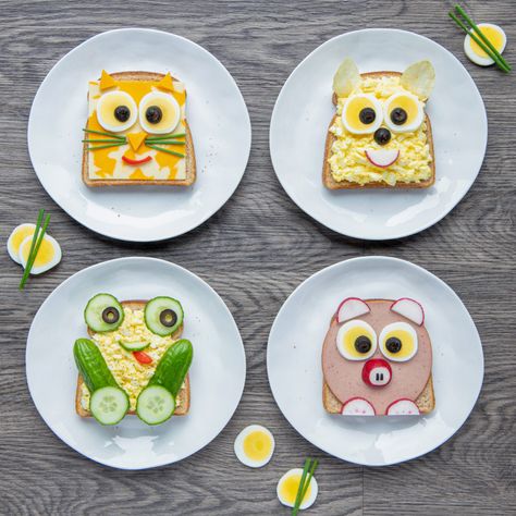 Kid Food Art, Fun Kid Lunch Ideas, Children Breakfast, Sandwiches For Kids, Funny Sandwich, Sandwich Ideas For Kids, Food Kids, Children Food, Creative Breakfast Ideas For Kids