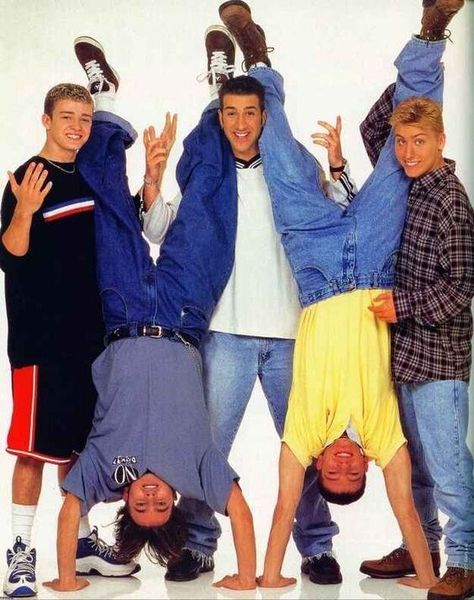 2000s Boys, 90s Boy Bands, Group Picture Poses, Joey Fatone, Boyz Ii Men, 90s Fashion Men, Funny Poses, Group Poses, Musical Band