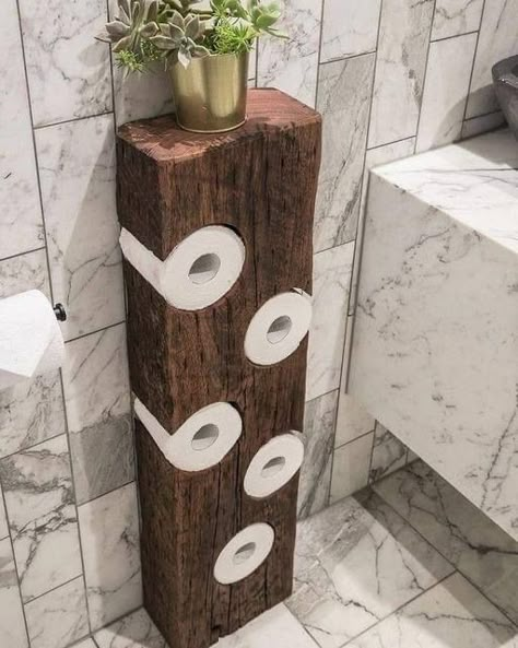 Rustic Toilet Paper Holders, Rustic Toilets, Cheap Farmhouse Decor, Dekor Diy, Woodworking Projects Plans, Diy Holz, Diy Bathroom Decor, Kitchen Decorating, Into The Woods