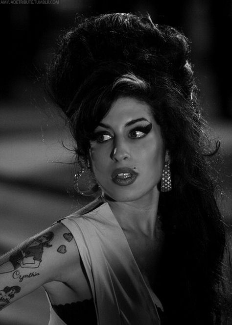 Amy Wine, Amy Winehouse Style, Amy W, Amazing Amy, Rhythm And Blues, Amy Winehouse, Her Music, Muse, Beautiful People