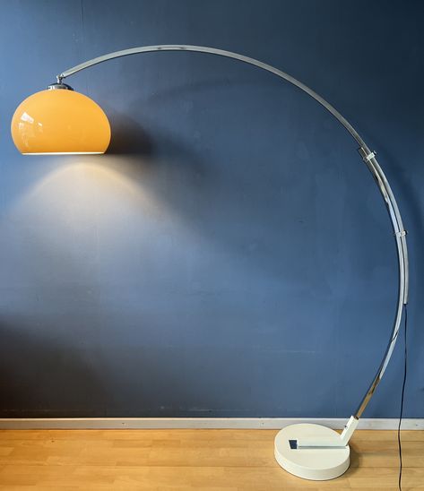 Listed on VNTG.com: Mid Century Space Arc Floor Lamp with Beige Mushroom Shade | #vntg #vintage Retro Floor Lamp Mid Century, Mushroom Floor Lamp, Arc Lamp Living Room, Retro Floor Lamps, Globe Floor Lamp, Floor Lamp Styles, Floor Lamps Living Room, Arc Lamp, Diy Flooring