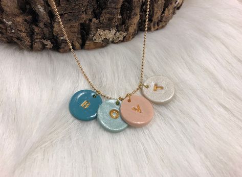 How to Create a Polymer Clay Letter Charm Necklace in 10 Easy Steps Letter Charm Necklace, Polymer Clay Jewelry Tutorials, Polymer Clay Diy, Polymer Clay Jewelry Diy, Letter Charm, Polymer Clay Necklace, Clay Jewelry Diy, Clay Design, Clay Necklace