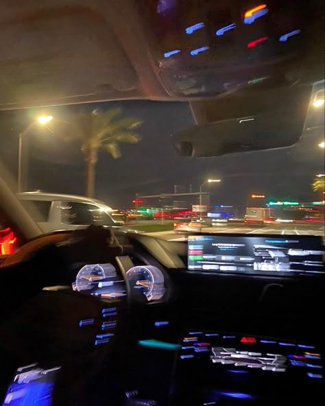 Car Esthetic Pic, Skyline Aesthetic Car, Prishacore Aesthetic, Driving Car Aesthetic Night, Car Ride Pics, Late Night Car Rides Aesthetic, Night Car Ride Aesthetic, Light Night Aesthetic, Late Night Car Vibes