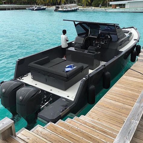 Matte Black Boat Naval Architect, Wake Boat, Millionaire Mansion, Bayliner Boats, Center Console Fishing Boats, Yatch Boat, Mp4 12c, Luxury Boat, Ski Boats