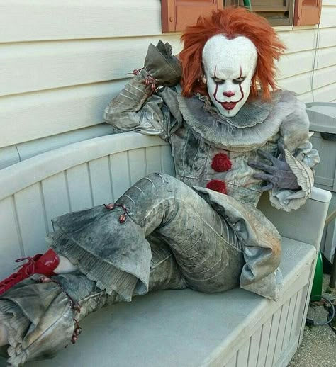 Daaaang! Lover Loser, Bd Art, Pennywise The Clown, Pennywise The Dancing Clown, Halloween Clown, Style Steampunk, Scary Halloween Costumes, Creepy Clown, Clown Costume