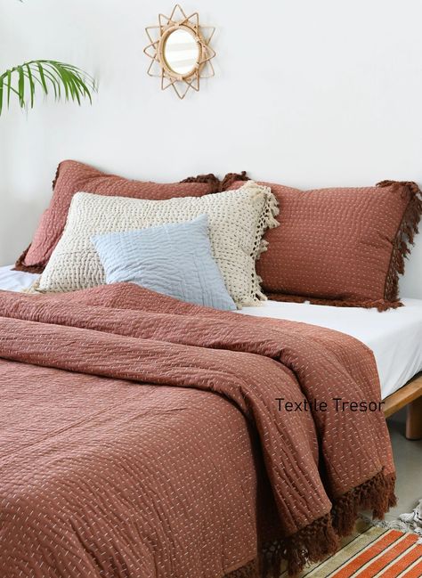 Quilt for Sale Rust Brown Handmade 100% Cotton Solid Color - Etsy Rust Comforter Bedroom Bohemian, Boho Quilt Bedding, Bohemian Comforter, Bed Spreads Boho, Boho Comforters, Brown Pillow Covers, Kantha Bedding, Bohemian Bedspread, Boho Quilt