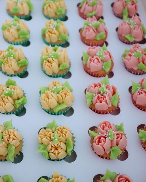 Cupcake Bouquet, Cup Cakes, High Tea, Mini Cupcakes, Cupcake, Butter, Tea, Cake, On Instagram