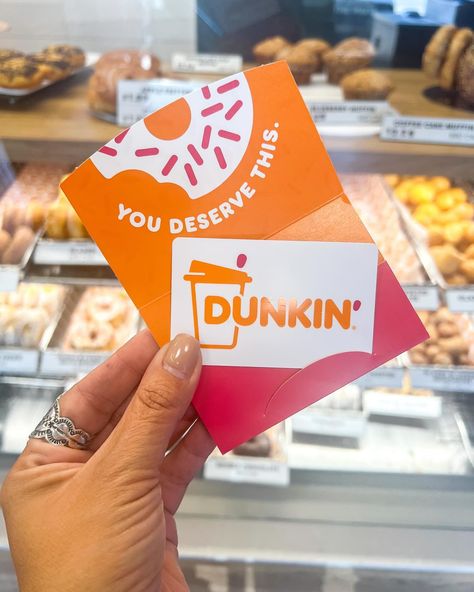 IT’S WIN IT WEDNESDAY 🤩 Enter for a chance to win a Dunkin Donuts gift card!😋 HOW TO ENTER⬇️ 🩷Like this post 🧡Make sure you’re following us @dragonflies.boutique 🩷Tag ALL your besties in the comments (the more the better!) 🧡Engage on our last 5 posts 🩷For an extra entry repost on your stories & tag us! GOOD LUCK!🤞🏼🍀 We will announce the winner next week on our stories!😍 #boutiquelife #boutiquehub #instaboutique #boutiqueshopping #womensboutique #texasboutique #fashionboutique #holalared... Dunkin Gift Card, Win It Wednesday, Dunkin Donuts Gift Card, Donut Gifts, Boutique Hub, Texas Boutique, Coffee Brand, Coffee Branding, Birthday List