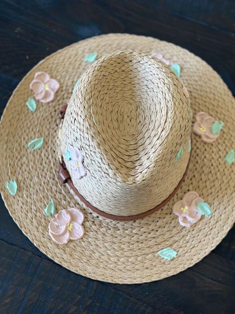 Straw hat crafts