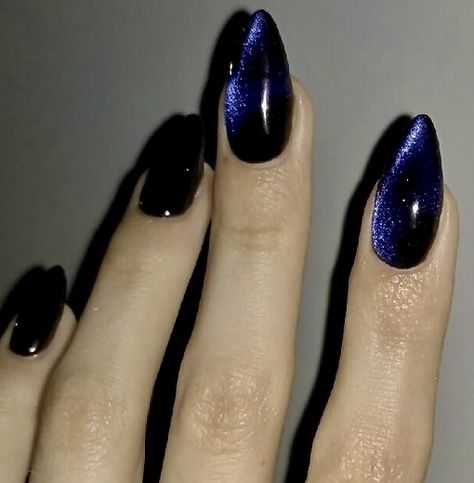 Indigo Prom Nails, Blue And Black Acrylic Nails Designs, Dark Blue Velvet Nails, Short Gel Nails Dark Colors, Dark Blue Gel Nails Design, Navy Blue Jelly Nails, Velvet Nails Black, Aesthetic Navy Blue Nails, Midnight Blue Nails Acrylic Almond