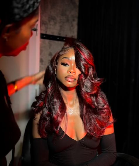 18th Birthday Hair Ideas, Red Peekaboo Quick Weave, Wig With Red Highlights Black Women, Black Sew In With Red Highlights, Red Highlight Wig For Black Women, Red And Black Sew In, Quick Weave With Red Highlights, Fall Hairstyles Black Women, Red Highlight Lace Front Wig