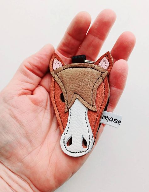 Tan Horse, Pony Gift, Leather Working Projects, Diy En Cuir, Horse Keychain, Horse Fabric, Animal Keychain, Leather Anniversary Gift, Leather Anniversary