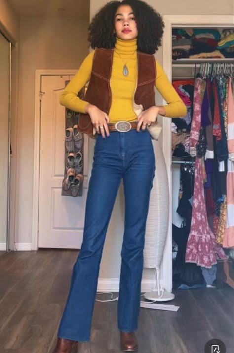 Teachers In The 70s, 70s Cold Weather Outfits, 70s Thanksgiving Outfit, 70s Inspired Fashion Plus Size, 70s Outfits Winter, 70s Funky Fashion, 70s Vest Outfits, Vintage 80s Aesthetic Outfits, Retro Outfits 80s Style Women