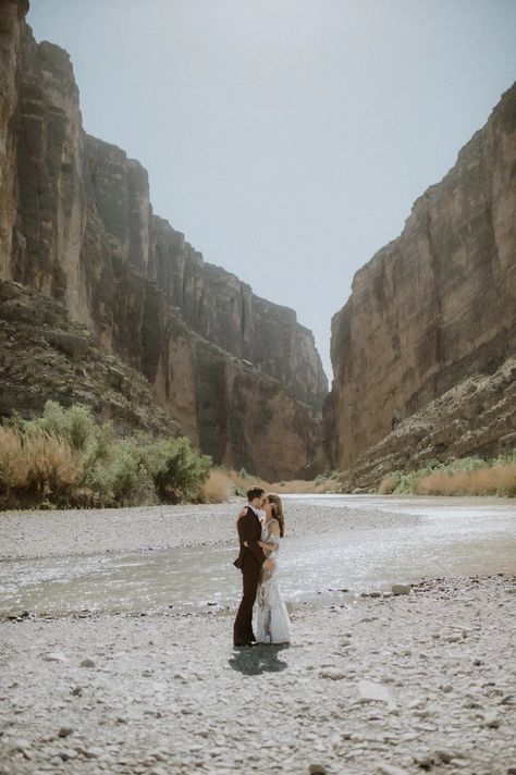 Spicy Boneless Wings, Chisos Mountains, Romantic Dance, Bend Wedding, Boneless Wings, Big Bend, Elopement Inspiration, Outdoor Bar, Wedding Story