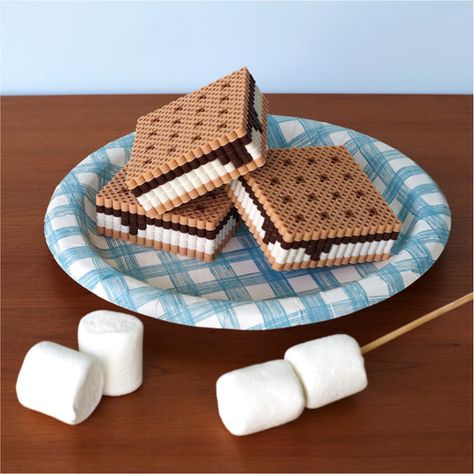 Easy Perler Beads Ideas, 3d Perler Bead, Hama Beads Design, Diy Perler Bead Crafts, Perler Bead Templates, Perler Crafts, Food Patterns, Melty Beads, S'mores