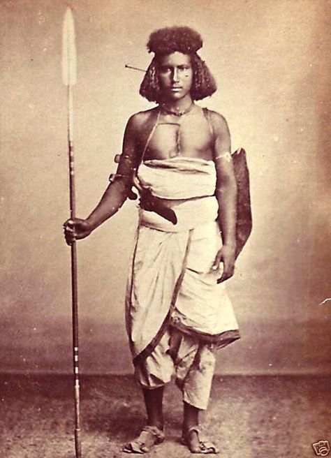 Beja warrior, like those found in the Mahdi's armies that fought the British in Egypt, 1883-1885. Modern Egypt, African People, African History, People Of The World, African Culture, East Africa, Ancient Egyptian, Ancient Egypt, Black Is Beautiful