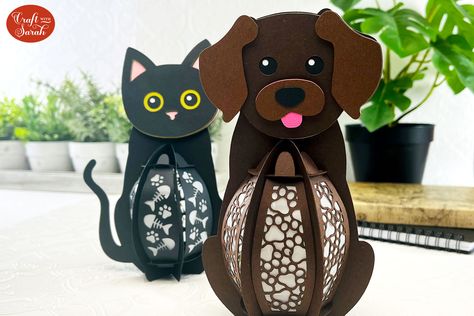 FREE Lantern SVGs 🐶🐱 Dog & Cat Slot-Together Lanterns Cricut Lantern, Cat Cricut, Lantern Craft, Cricut Mat, Free Svgs, Paper Butterflies, Adult Crafts, Diy Dog, Cricut Machine