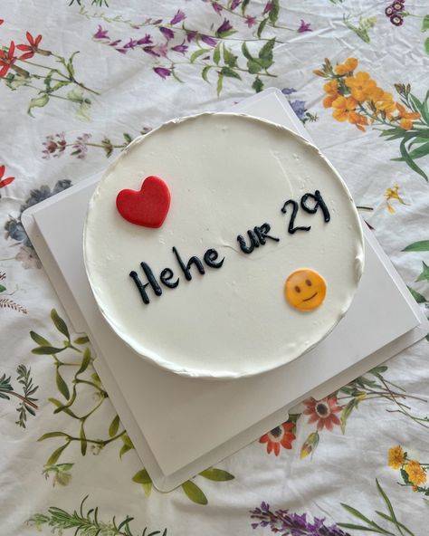 Asthetic Cakes For Girl, Asthetic Cakes Girl, 29 Bday Cake, 25th Birthday Cake For Her, Boyfriend Birthday Cake Ideas Funny, Boyfriends Birthday Cake, 29th Bday Cake, Bd Cake For Boyfriend, 27th Birthday Cake Men