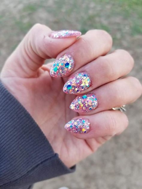 Multi Color Sparkle Nails, Chunky Glitter Nails Short, Multi Glitter Nails, Chunky Glitter Dip Nails, Fun Sparkly Nails, Fun Glitter Nails, Colorful Glitter Nails, Multicolor Glitter Nails, Rainbow Glitter Nails