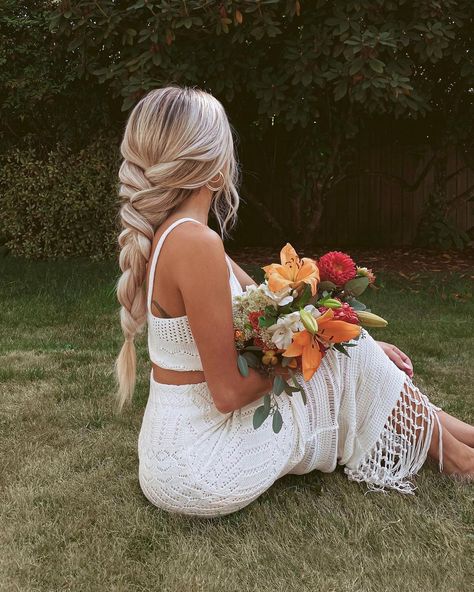 Emily Rose Hannon on Instagram: “braiding officially takes three times as long with a newborn in the house 🌼 crochet set here is from @revolve! http://liketk.it/3nGze…” Beach Waves Overnight, Down Hoco Hairstyles, Cute Homecoming Hairstyles, Waves Overnight, Emily Rose Hannon, Rose Lip Gloss, Hairstyle Homecoming, Homecoming Hairstyle, Braid Your Hair