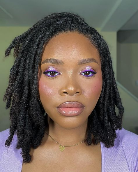 Just here to remind you how much a little purple can do for brown eyes. 🫶🏾 this was such a low effort look. I used: @kaleidosmakeup “The Escape Pod” palette @maybelline tattoo studio eyeliner in “purple pop” And some glitter #makeupartist #makeupforblackwomen #makeupinspo #purpleeyeshadow #purpleeyeliner #melaninmakeupdaily #melaninmakeupdaily #makeuptutorial Purple Waterline Eyeliner, Purple And Brown Makeup, Purple Eye Makeup Brown Eyes, Purple Waterline Makeup, Purple Eye Makeup Simple, Natural Purple Makeup, Black And Purple Makeup, Purple Eyeshadow For Brown Eyes, Purple Eyeliner Looks