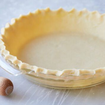 Pie Crust Recipe With Sour Cream, Sour Cream Pastry Dough, Sour Cream Pie Crust Recipe, Pie Crust With Sour Cream, Sour Cream Pie Crust, Sour Cream Pie, Sour Cream Pastry, Savory Pie Crust, Easy Puff Pastry Recipe