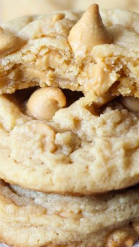 Peanut Butter Cookies With Peanut Butter Morsels, Double Peanut Butter Cookies, Peanut Butter Cookie Recipe Soft, Cookie Buffet, Peanut Butter Chip Cookies, Healthy Peanut Butter Cookies, Cookies And Cups, Butter Cookies Easy, Soft Peanut Butter Cookies