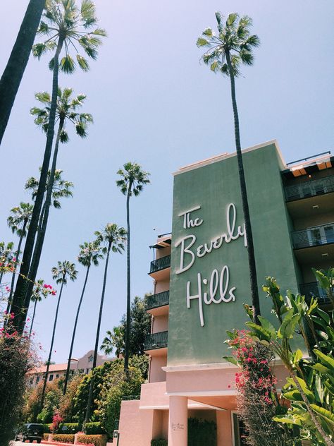 Beverly Hills Wedding Venues, Beverly Hills 90s Aesthetic, Hills Aesthetic, Men In Shower, Los Angeles Pictures, Beverly Hills Wedding, La Summer, Troop Beverly Hills, Trip Photos