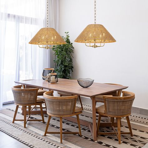 Rattan and gold finish combine in classic and surprising ways, mixing a handmade vibe with a sense of vintage. The oversized cone rattan pendant works cleverly above a round or square table and is a statement in any interior. The adjustable downrod allows you to customize the length to suit your ceiling height. LamQee Chandelier 5-Light Antique Gold Farmhouse LED Dry rated Chandelier | 06FTL0287AGD Lights Over Dining Table, Rattan Chandelier, Rattan Shades, Drum Chandelier, Dining Room Chandelier, Ceiling Height, Square Tables, Led Chandelier, Antique Gold