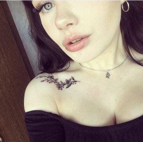 Collar Bone Flower Tattoo, Lily Flower Tattoos, Collar Bone Tattoo, Collar Bone, Lily Flower, Lotus Flower Tattoo, Flower Tattoos, Tattoos And Piercings, Flower Tattoo