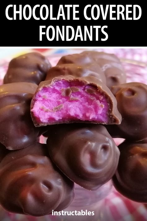 Chocolate Candies Recipes, Cream Filling For Chocolates, Flavored Chocolates, Bonbons Recipe, Nostalgic Recipes, Recipes Deserts, Cream Filling Recipe, Chocolate Dipping, Bon Bons Recipe