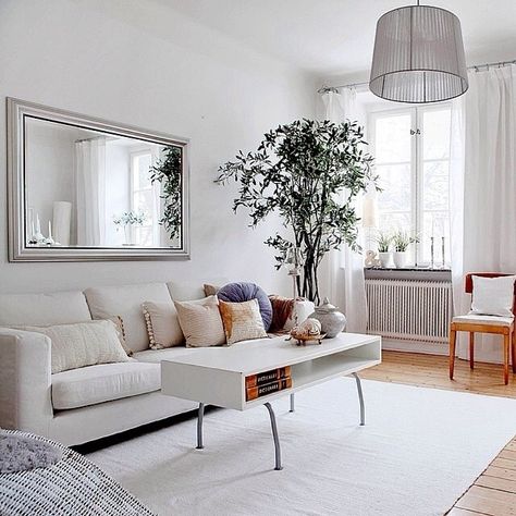 homebeautiful's photo on Instagram Mirror Over Sofa, Above Couch Mirror, Mirror Over Couch, Mirror Above Couch, Above Couch Decor, Living Room Classic, Behind Couch, Above Couch, Mirror Wall Living Room