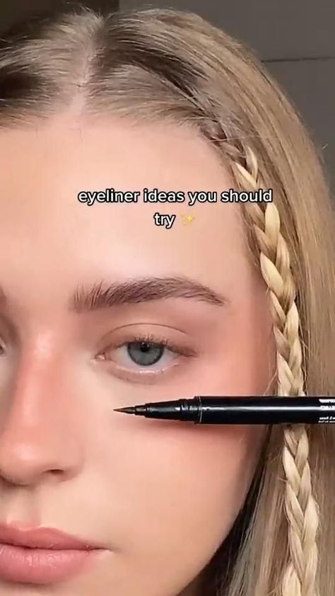 Beach Eye Makeup, Spring Eyeliner, Graphic Eyeliner Ideas, Maquillaje Dark, Graphic Liner Ideas, Summer Eyeliner, Liner Ideas, Cat Eye Makeup Tutorial, Back To School Makeup