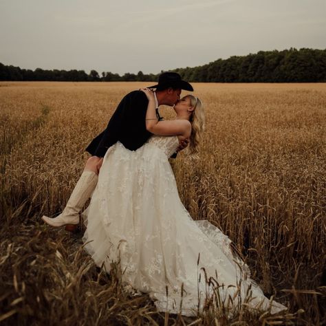 Cowboy hats and effortless curls for this beautiful bride!🌾
 
We are so grateful to have been a part of your special day!
 
Ready to book your bridal hair? Contact us today or visit our website now to get in touch. Link in bio. Cowboy Hat Bride, Effortless Curls, Dream Things, Cowboy Hat, Beautiful Bride, Bride And Groom, Bridal Hair, Cowboy Hats, Cowboy Boots