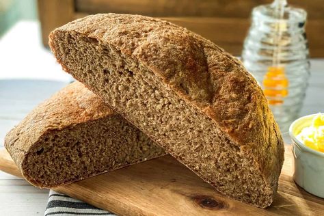 Quick No Knead Whole Wheat Bread Quick Whole Wheat Bread, No Knead Whole Wheat Bread, Dinner Rolls Recipe Easy, Wholemeal Bread Recipe, Wheat Rolls, Rolls Recipe Easy, 100 Whole Wheat Bread, Whole Wheat Rolls, Yeast Rolls Recipe